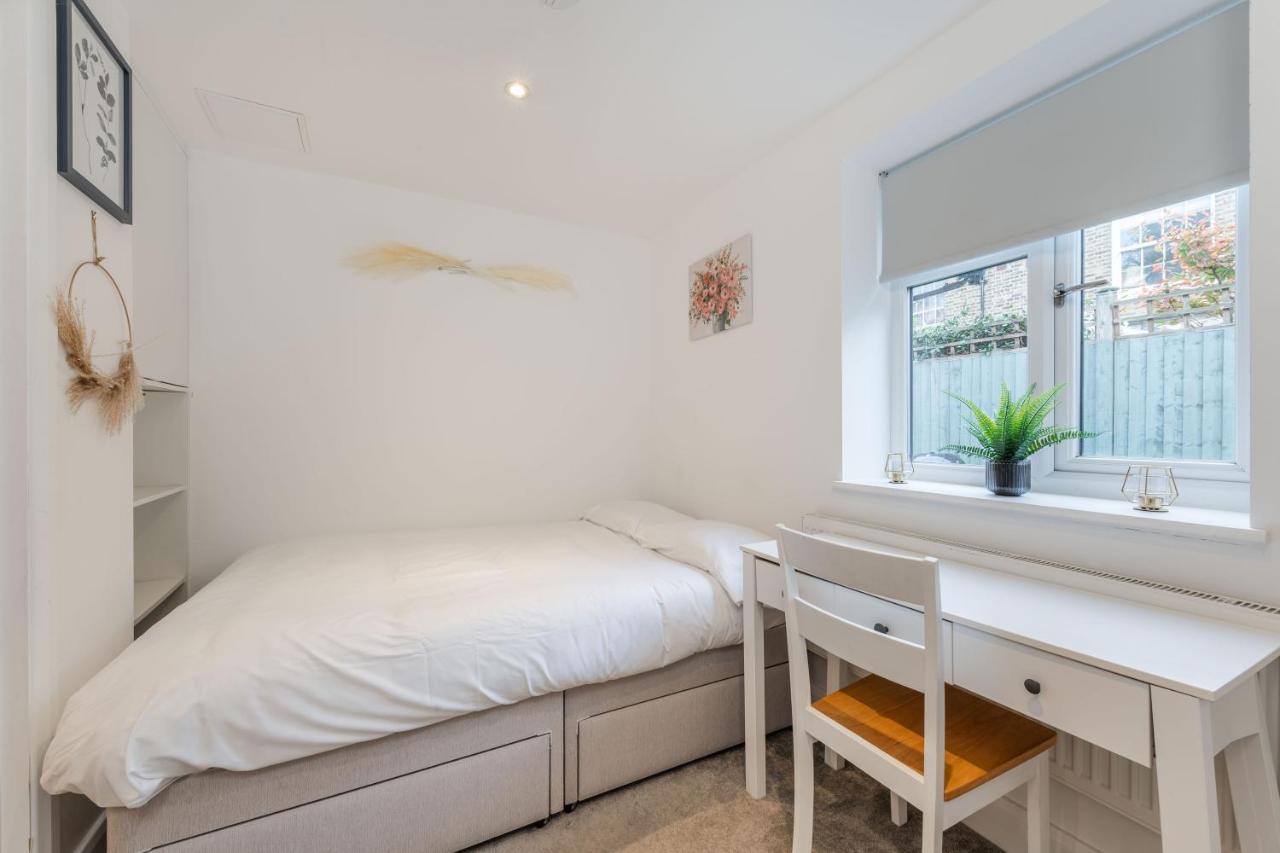 Three-Bedroom Bliss In London Town Londres Exterior foto