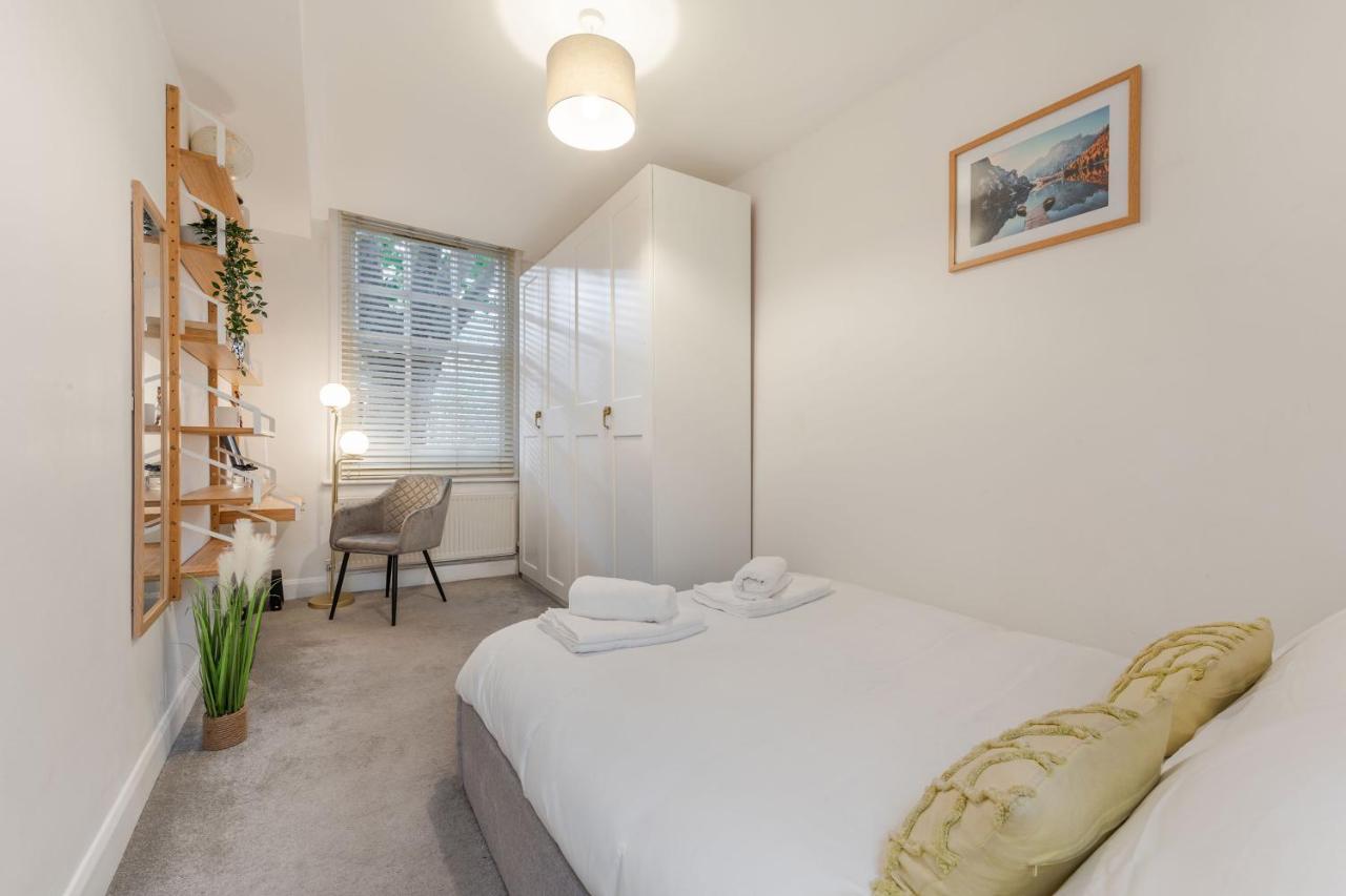 Three-Bedroom Bliss In London Town Londres Exterior foto