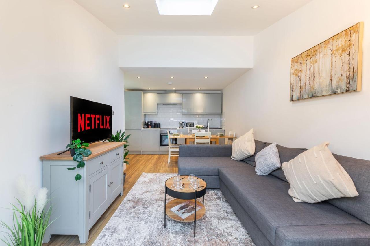 Three-Bedroom Bliss In London Town Londres Exterior foto